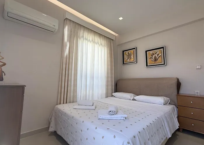 Anna's Seaside - In Front Of The Апартаменты