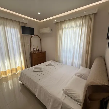 Anna's Seaside - In Front Of The 科斯镇