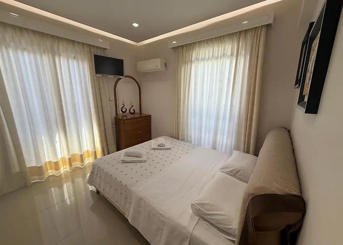 Anna's Seaside - In Front Of The Kosz