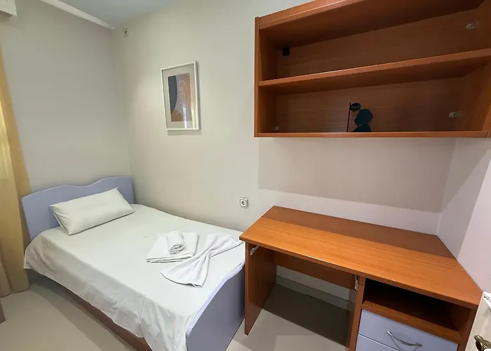 Anna's Seaside - In Front Of The * Kosz