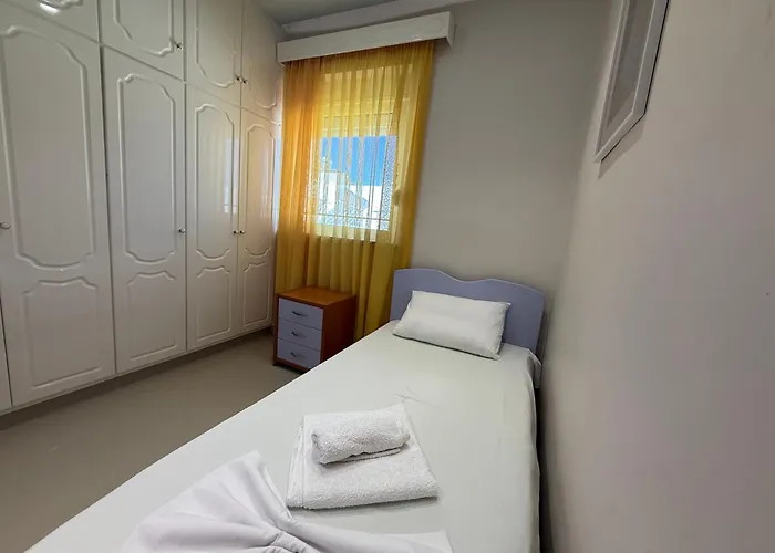 Anna's Seaside - In Front Of The Apartman Kosz