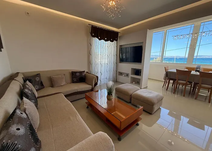 Anna's Seaside - In Front Of The Apartman